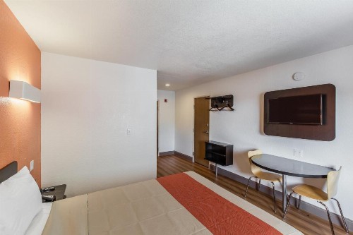 Motel 6-Dallas TX - South - image 44