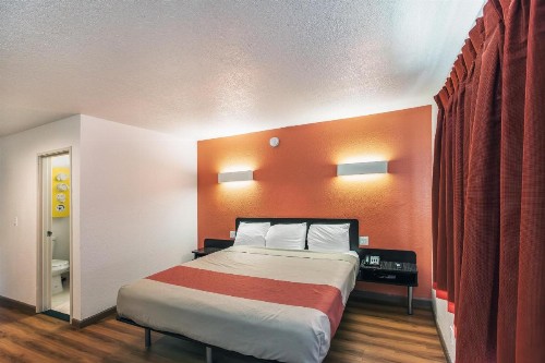 Motel 6-Dallas TX - South - image 50