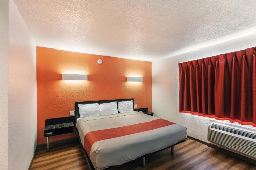 Motel 6-Dallas TX - South - image 9