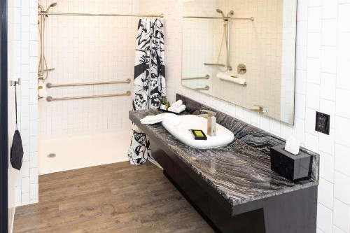 Lorenzo Hotel - image 22