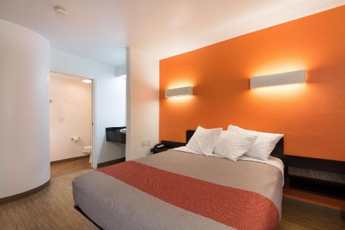 Motel 6-Dallas TX - Northeast - image 13