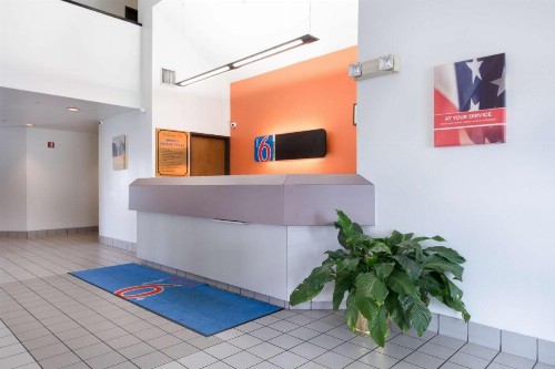 Motel 6-Dallas TX - Northeast - image 21