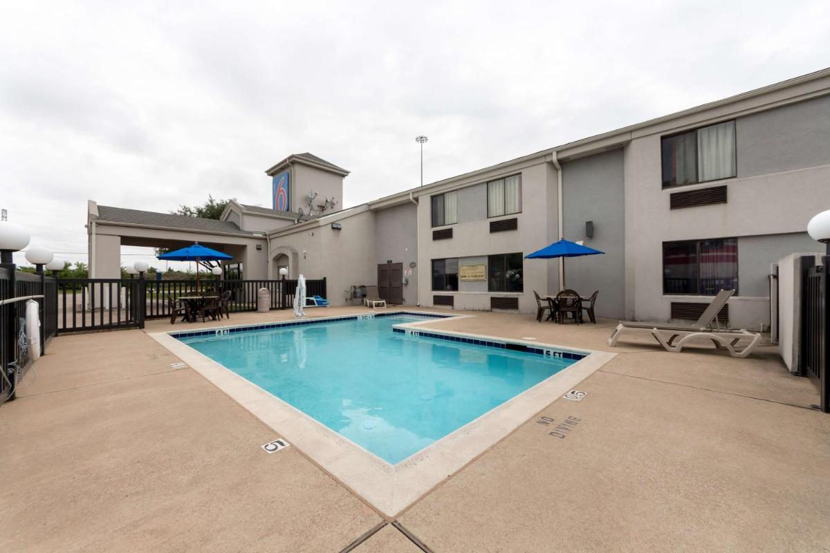 Motel 6-Dallas TX - Northeast - image 5