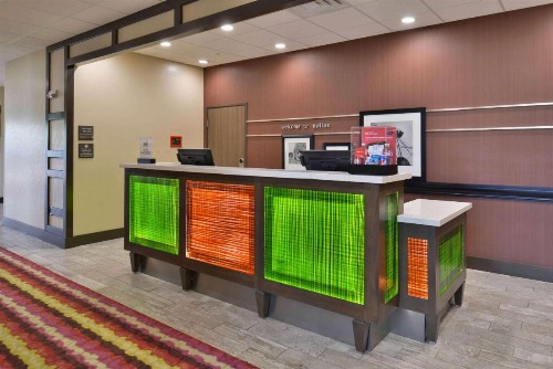 Hampton Inn & Suites Dallas Market Center - image 16