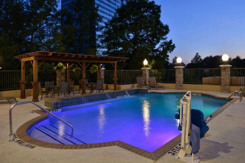 Hampton Inn & Suites Dallas Market Center - image 22