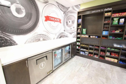 Hampton Inn & Suites Dallas Market Center - image 24
