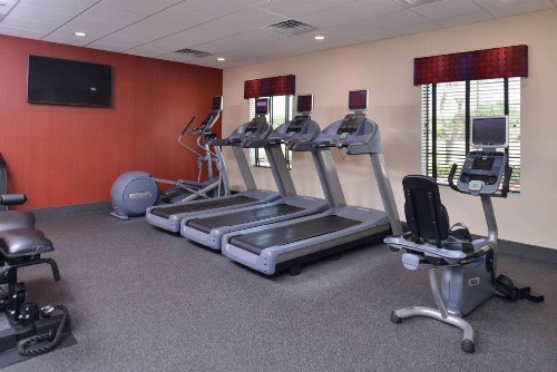 Hampton Inn & Suites Dallas Market Center - image 40