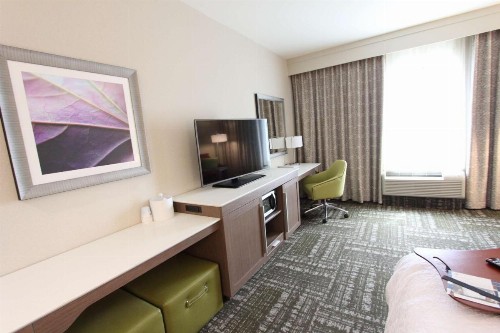 Hampton Inn & Suites Dallas Market Center - image 44