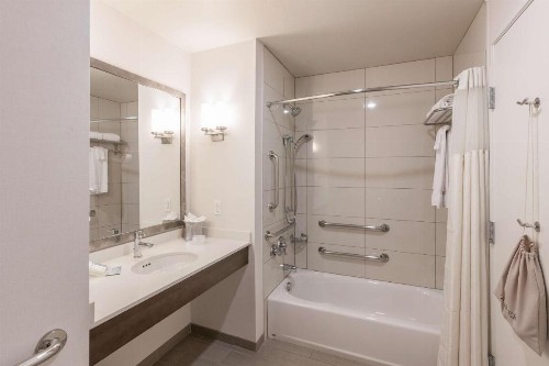 Hilton Garden Inn Downtown Dallas - image 14