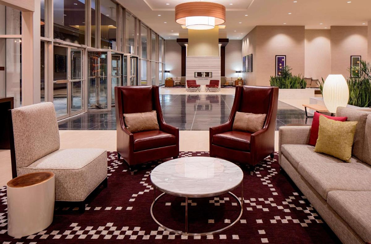 Hilton Garden Inn Downtown Dallas - image 2