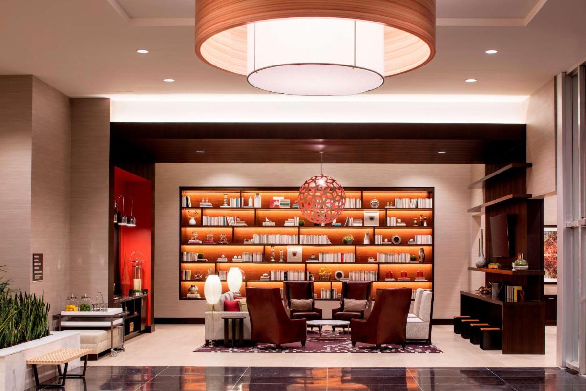 Hilton Garden Inn Downtown Dallas - image 4