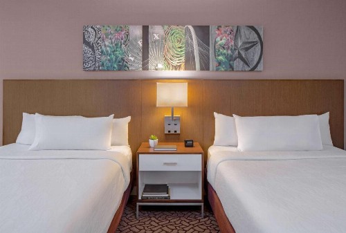Hilton Garden Inn Downtown Dallas - image 47