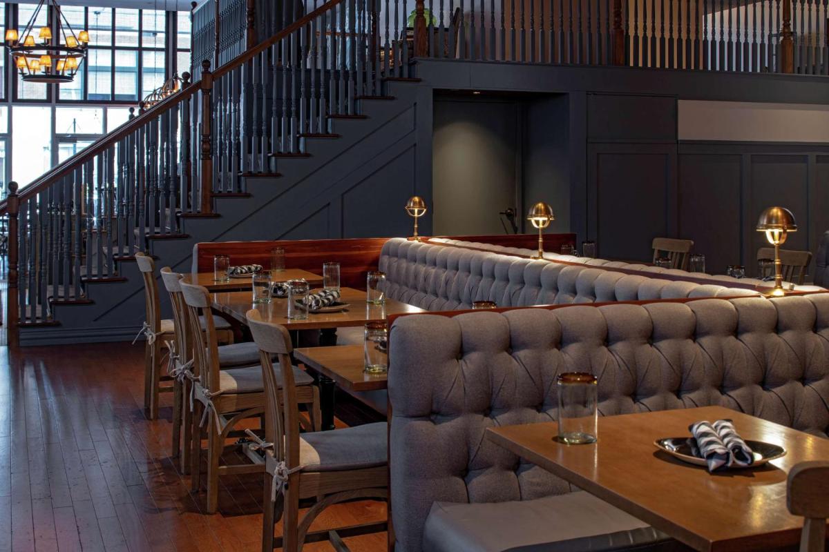 Hilton Garden Inn Downtown Dallas - image 6