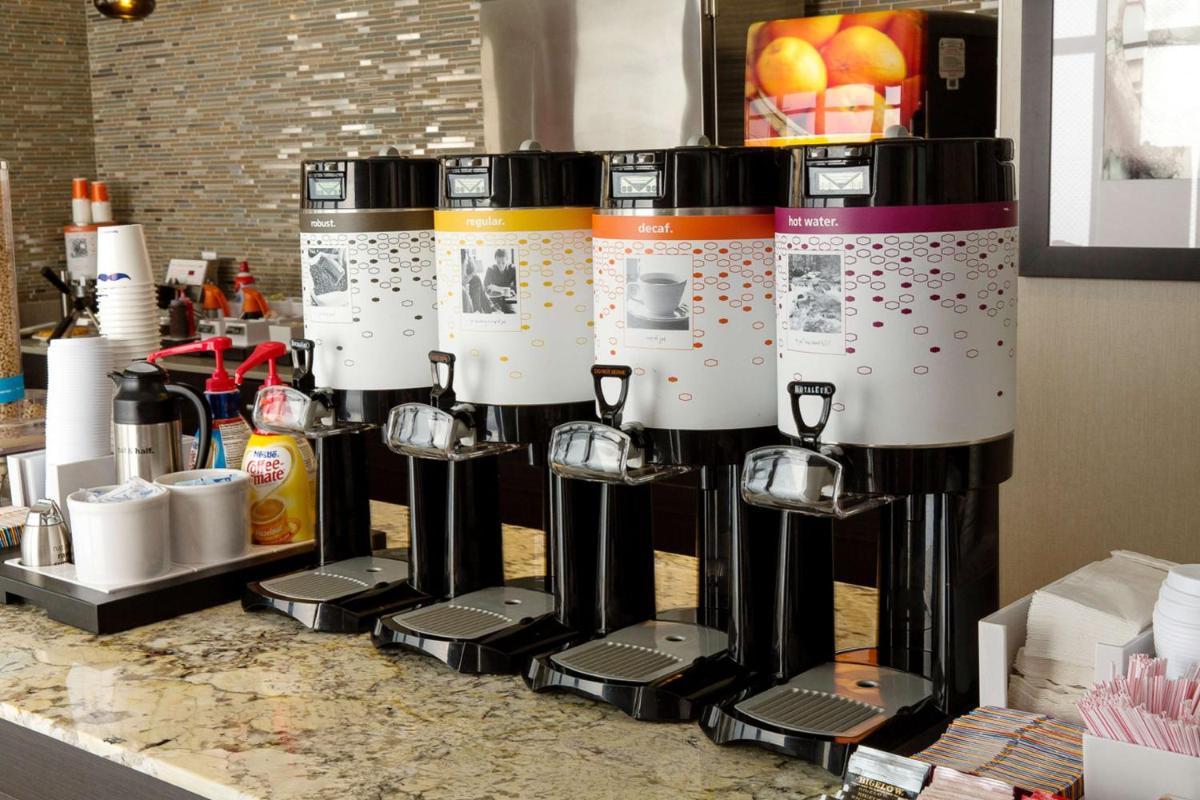 Hampton Inn & Suites Dallas Downtown - image 4