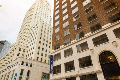 Hampton Inn & Suites Dallas Downtown - image 6