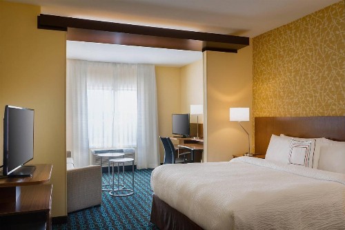 Fairfield Inn & Suites by Marriott Dallas West/I-30 - image 11