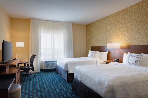 Fairfield Inn & Suites by Marriott Dallas West/I-30 - image 12