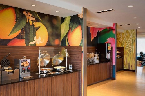 Fairfield Inn & Suites by Marriott Dallas West/I-30 - image 17