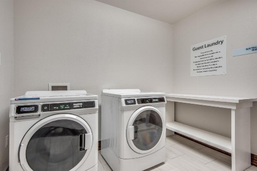 Holiday Inn Express & Suites Dallas North - Addison an IHG Hotel - image 17