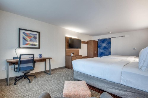 Holiday Inn Express & Suites Dallas North - Addison an IHG Hotel - image 37