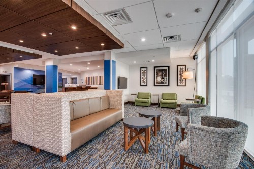 Holiday Inn Express & Suites Dallas North - Addison an IHG Hotel - image 47