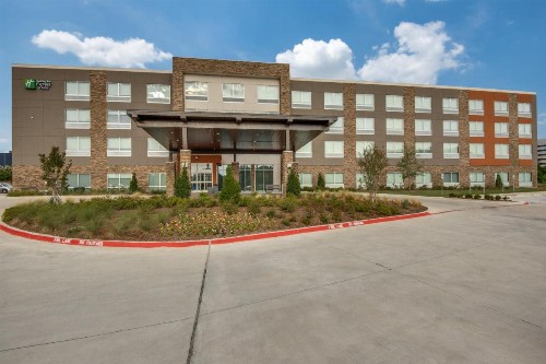 Holiday Inn Express & Suites Dallas North - Addison an IHG Hotel - image 5