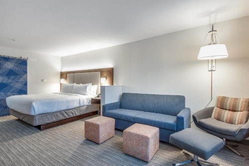 Holiday Inn Express & Suites Dallas North - Addison an IHG Hotel - image 9