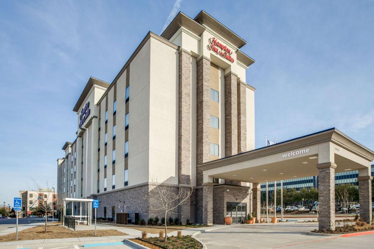 Hampton Inn & Suites Dallas-Central Expy/North Park Area - main image