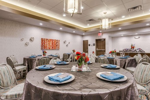 Hampton Inn & Suites Dallas-Central Expy/North Park Area - image 34