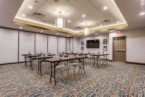 Hampton Inn & Suites Dallas-Central Expy/North Park Area - image 37