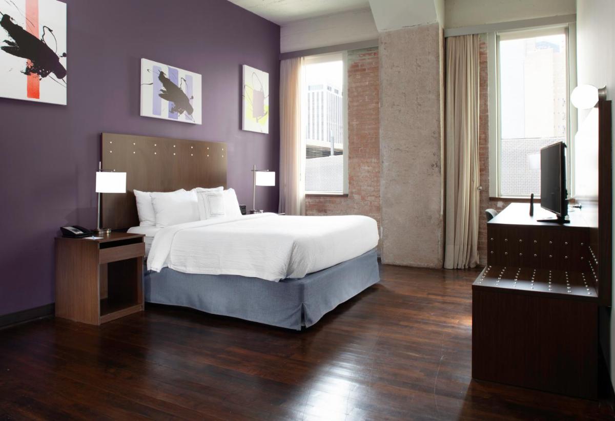 Fairfield Inn & Suites by Marriott Dallas Downtown - image 3