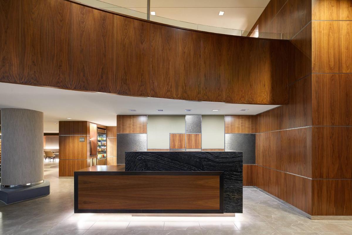 AC Hotel by Marriott Dallas Downtown - image 4