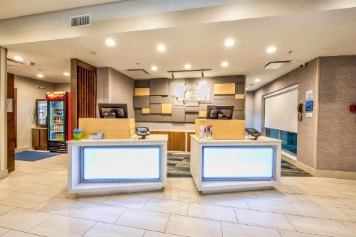 Holiday Inn Express & Suites - Farmers Branch an IHG Hotel - image 31