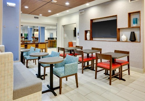 Holiday Inn Express & Suites - Farmers Branch an IHG Hotel - image 38