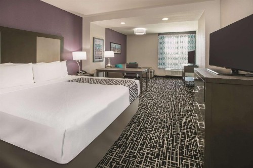 La Quinta by Wyndham Dallas - Richardson - image 7
