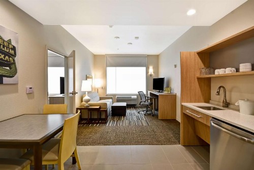 Home2 Suites by Hilton Dallas Downtown at Baylor Scott & White - image 23