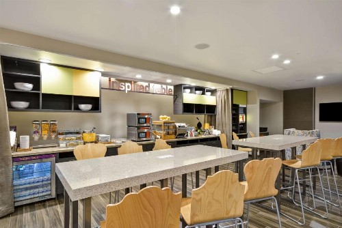 Home2 Suites by Hilton Dallas Downtown at Baylor Scott & White - image 9