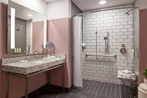 Cambria Hotel Downtown Dallas - image 17