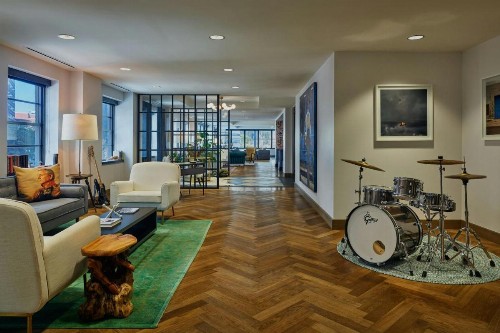 Cambria Hotel Downtown Dallas - image 23