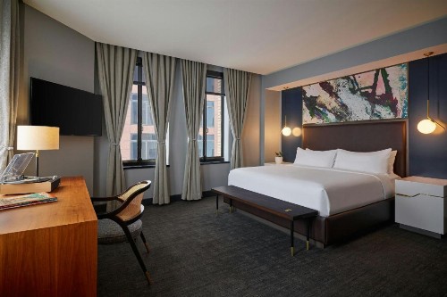 Cambria Hotel Downtown Dallas - image 29