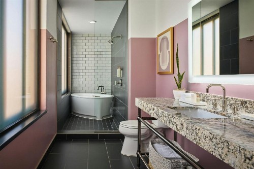 Cambria Hotel Downtown Dallas - image 36