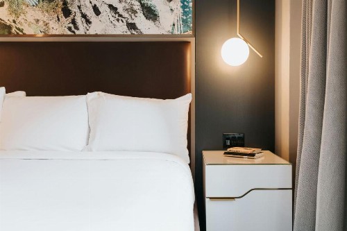 Cambria Hotel Downtown Dallas - image 47