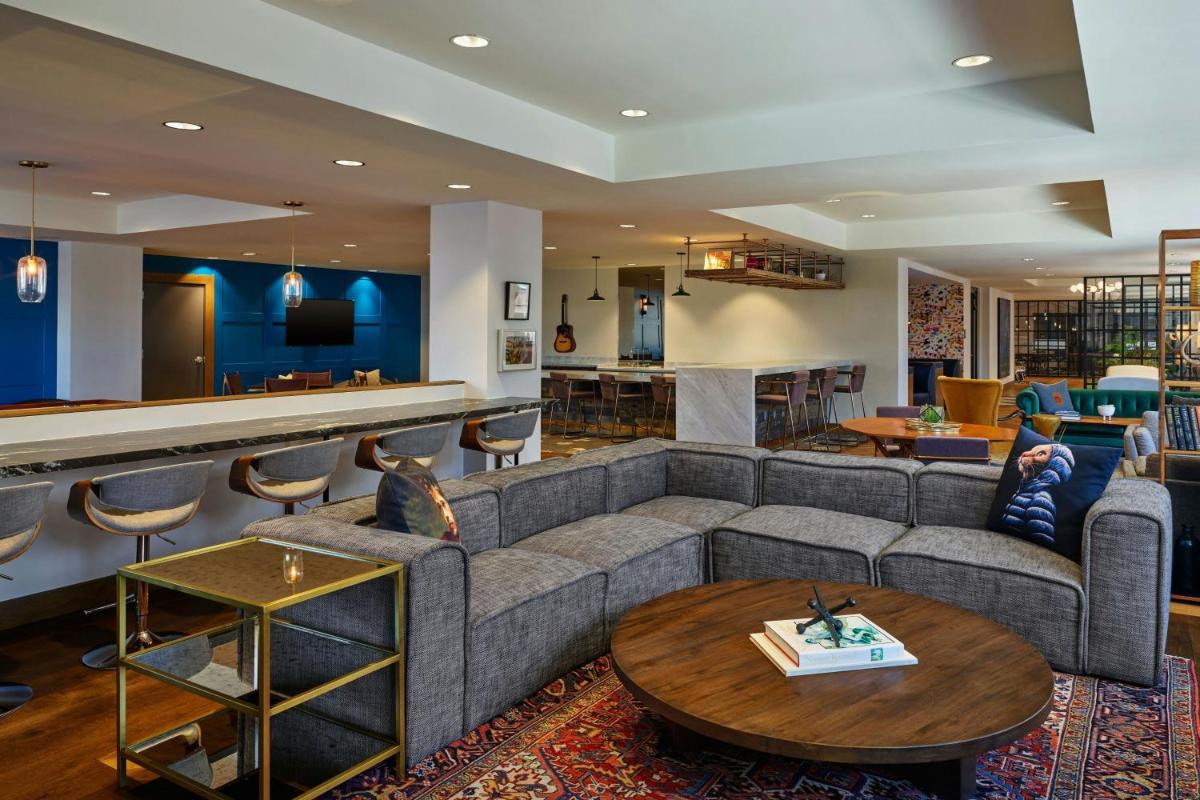 Cambria Hotel Downtown Dallas - image 5