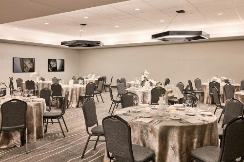 AC Hotel By Marriott Dallas By The Galleria - image 34