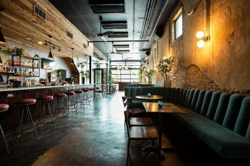 Deep Ellum Hostel - image 1
