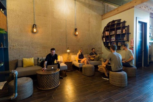 Deep Ellum Hostel - image 16