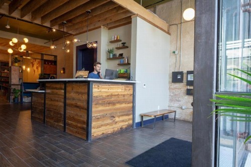 Deep Ellum Hostel - image 18
