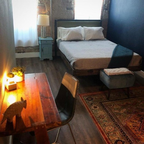 Deep Ellum Hostel - image 29