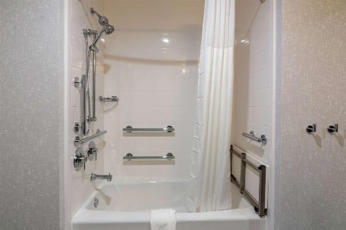 Hampton Inn & Suites Dallas East - image 38
