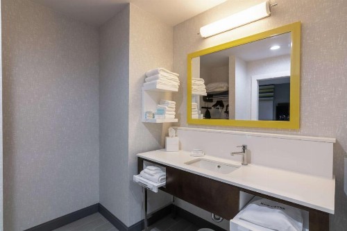 Hampton Inn & Suites Dallas East - image 40